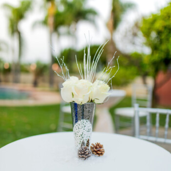 Flowers<br>
Everlast Florals LA<br>
coming soon